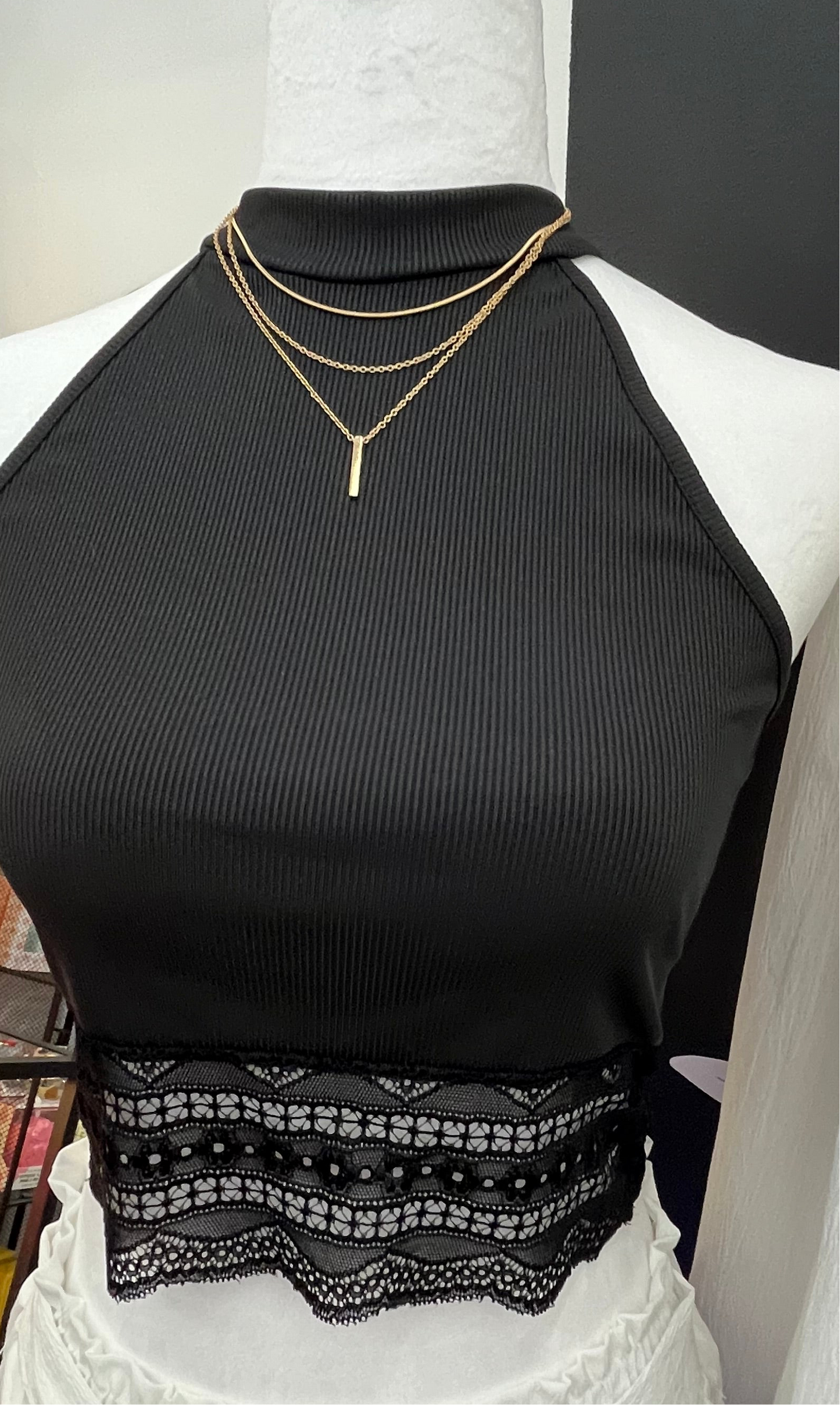 Black Ribbed Cropped Tank Top